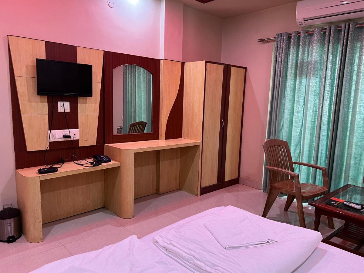 Hotel Lee Garden Near To Blue Flag Beach 500 Mtrs Puri Dış mekan fotoğraf