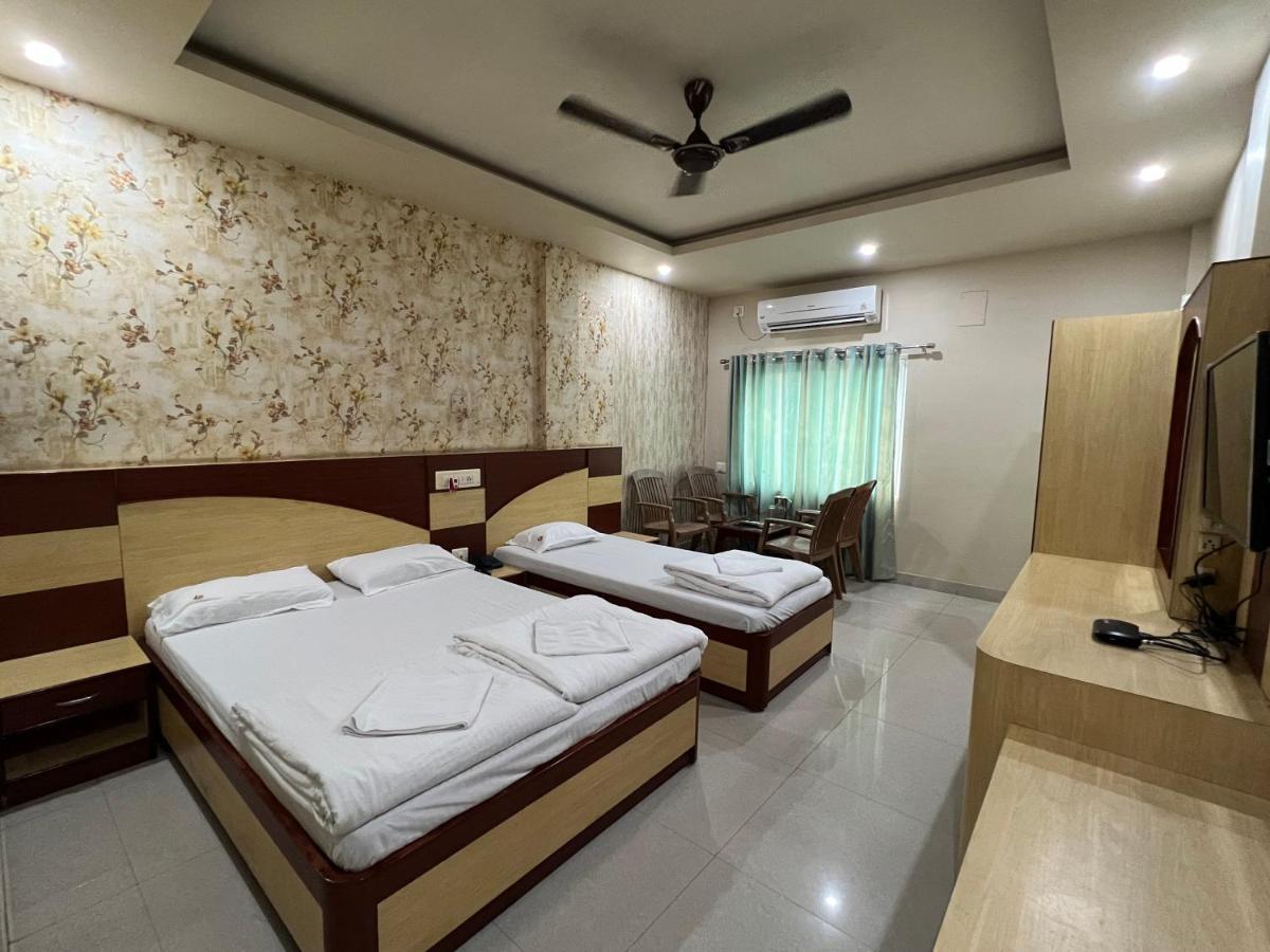 Hotel Lee Garden Near To Blue Flag Beach 500 Mtrs Puri Dış mekan fotoğraf