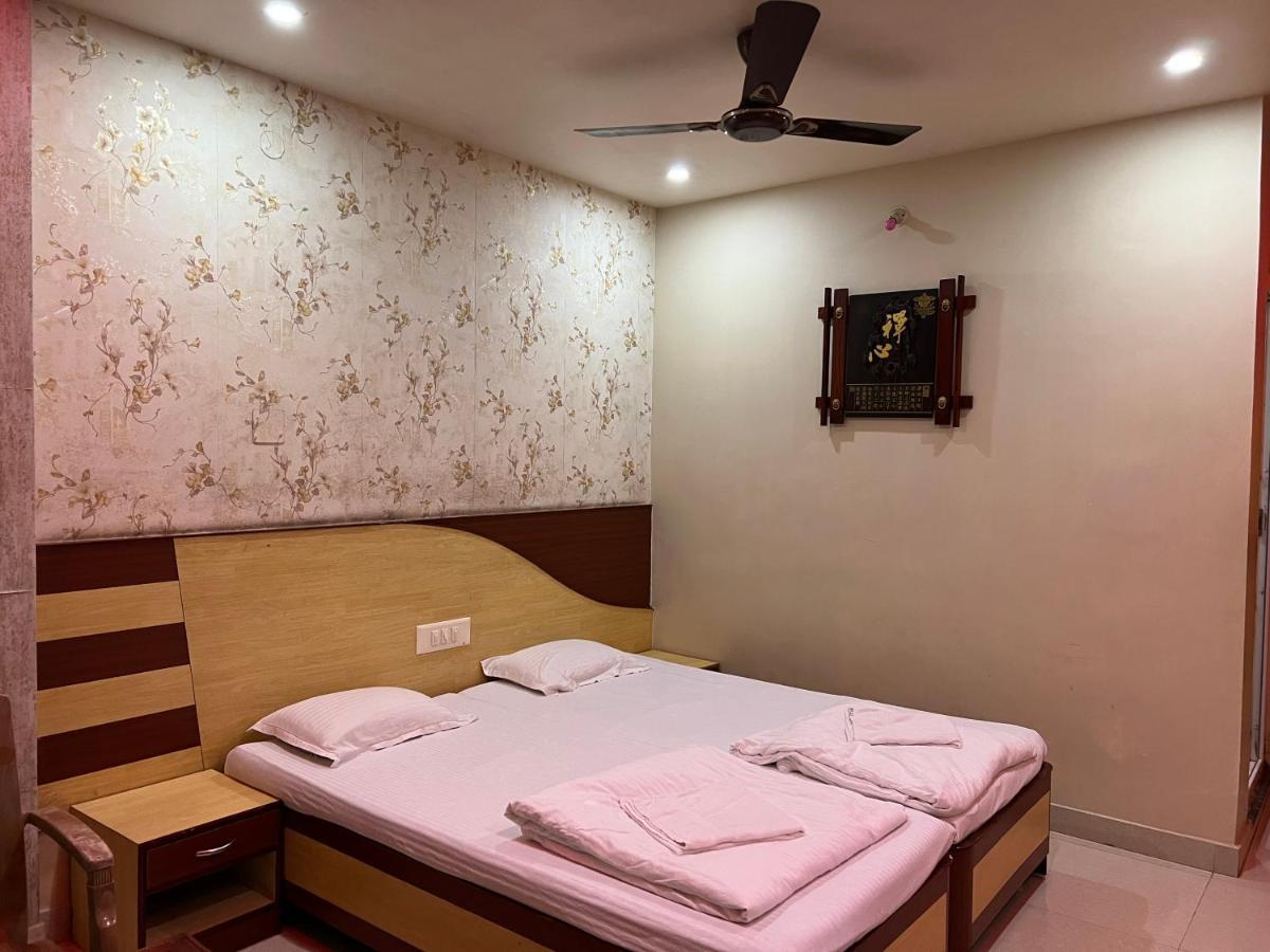 Hotel Lee Garden Near To Blue Flag Beach 500 Mtrs Puri Dış mekan fotoğraf
