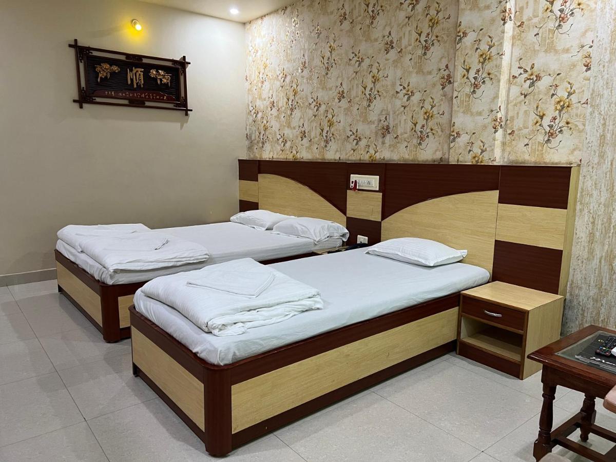 Hotel Lee Garden Near To Blue Flag Beach 500 Mtrs Puri Dış mekan fotoğraf