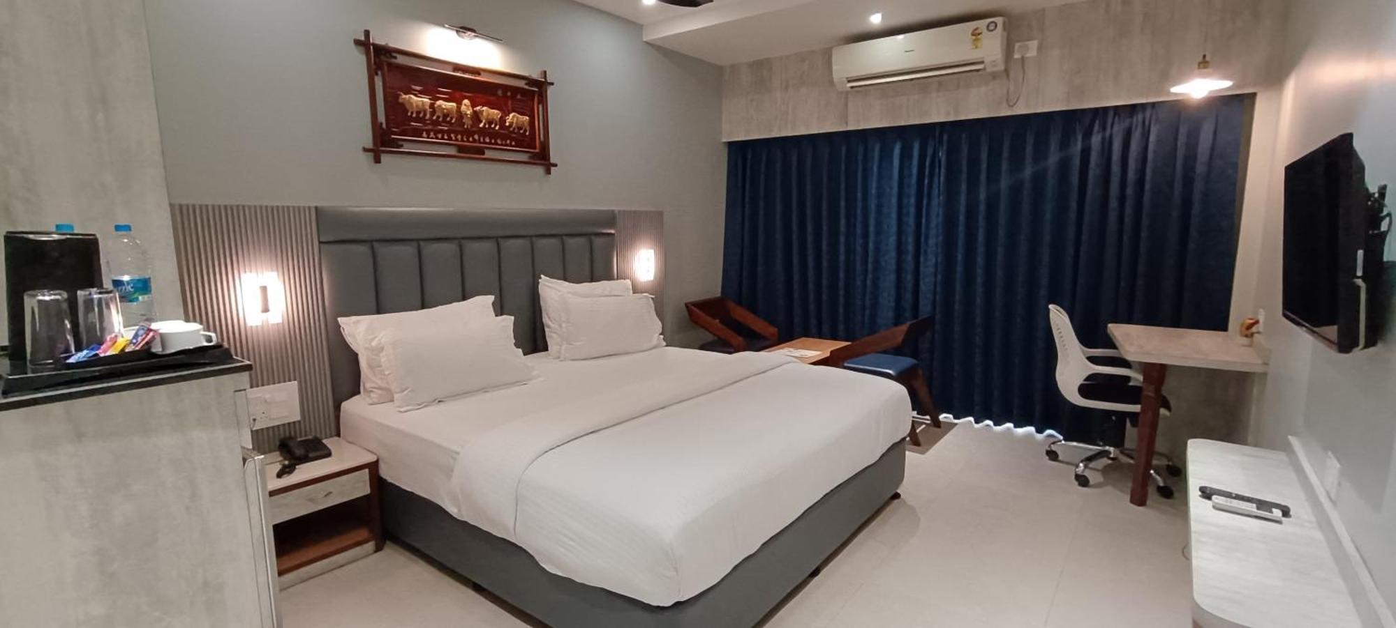 Hotel Lee Garden Near To Blue Flag Beach 500 Mtrs Puri Dış mekan fotoğraf