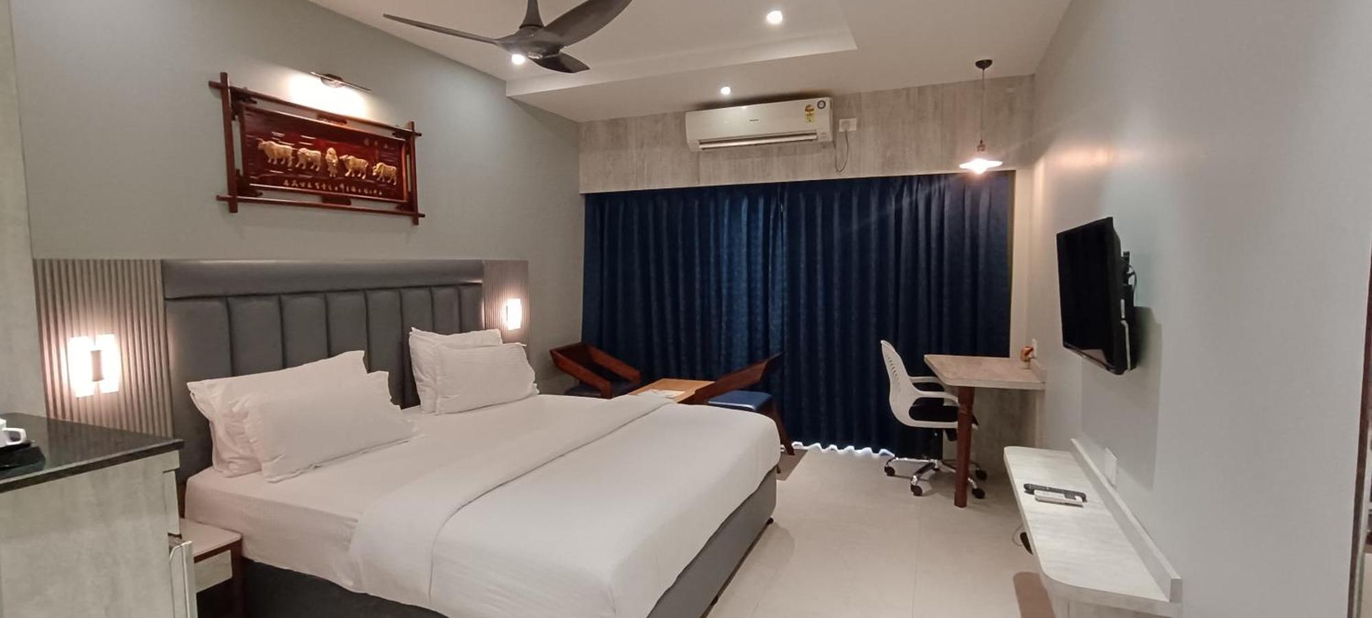 Hotel Lee Garden Near To Blue Flag Beach 500 Mtrs Puri Dış mekan fotoğraf