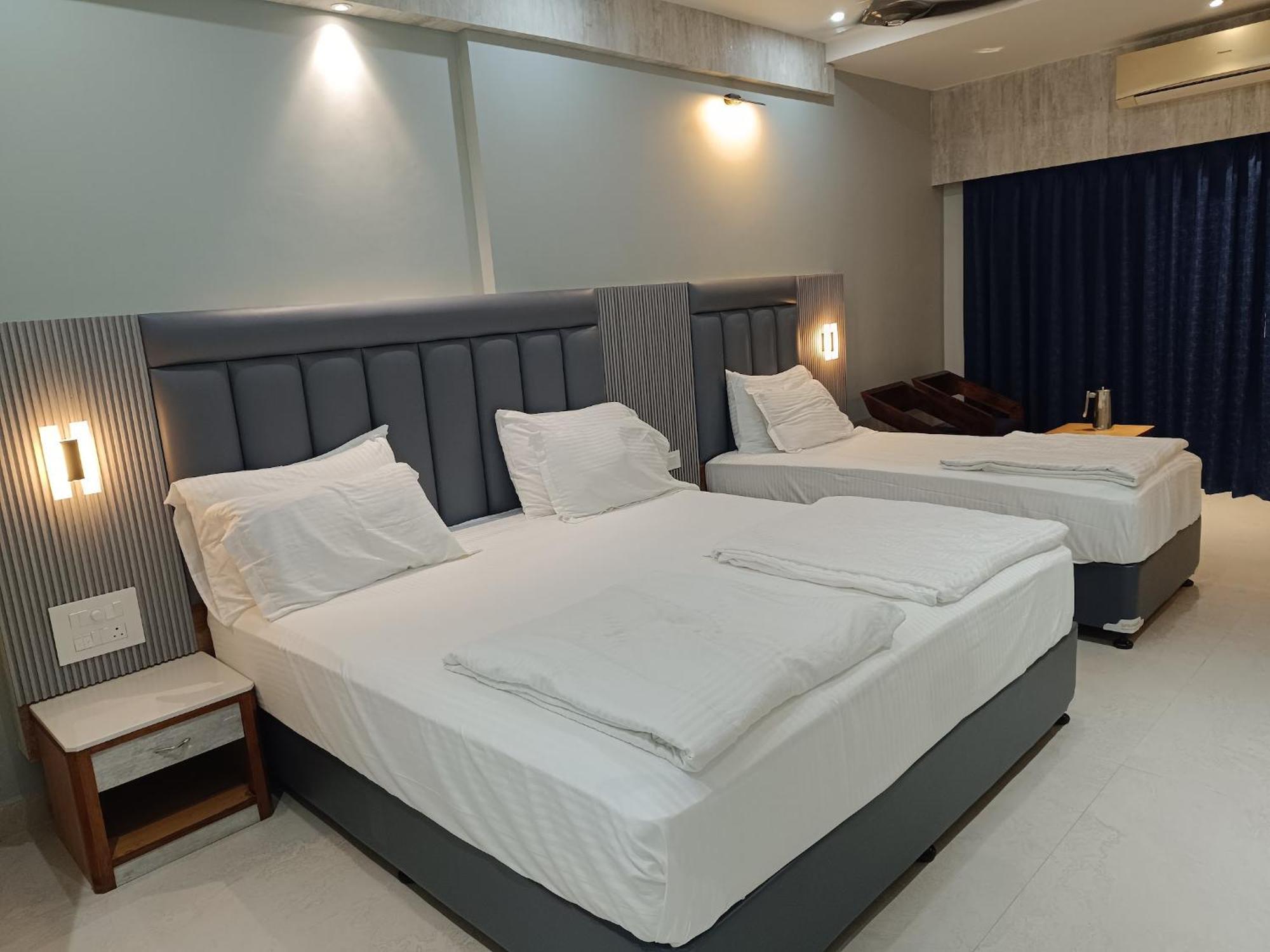 Hotel Lee Garden Near To Blue Flag Beach 500 Mtrs Puri Dış mekan fotoğraf